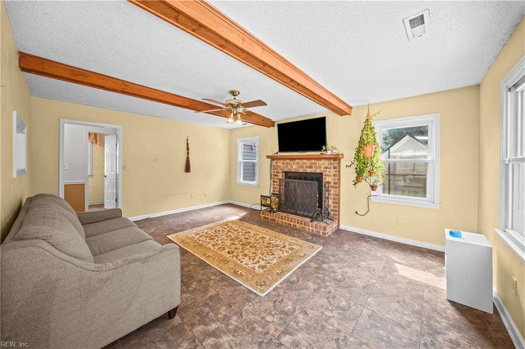 1489 Round Hill Drive, Virginia Beach, VA 23456