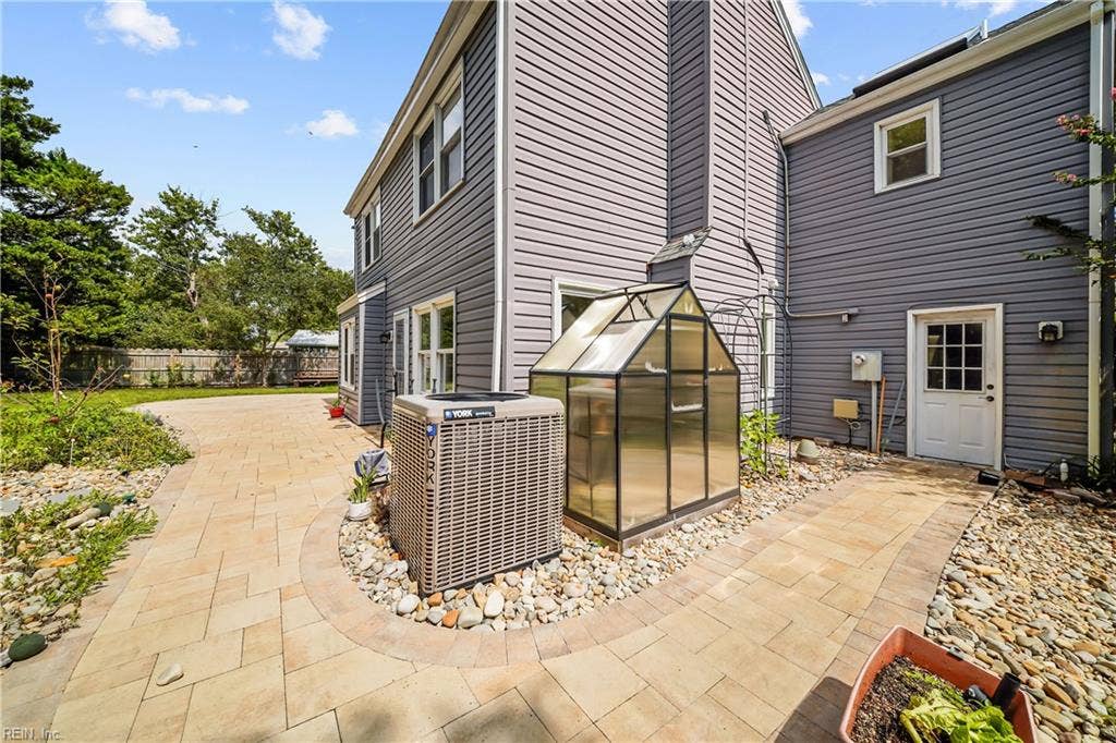 1489 Round Hill Drive, Virginia Beach, VA 23456