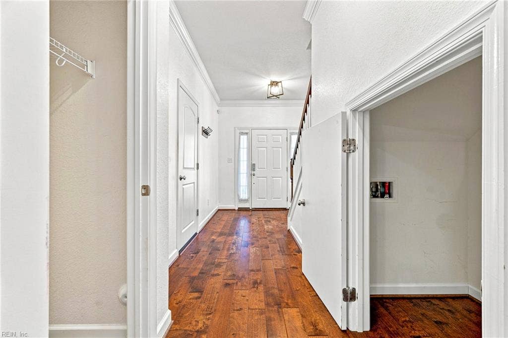 1117 Winsford Lane, Chesapeake, VA 23320 Additional Under-Stair Storage