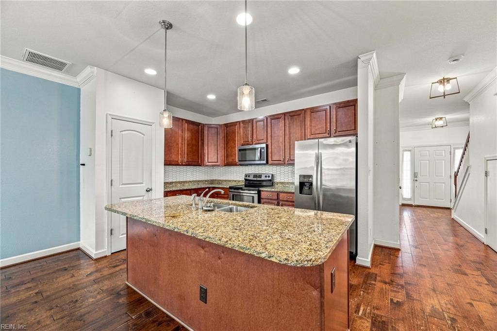 1117 Winsford Lane, Chesapeake, VA 23320 Kitchen