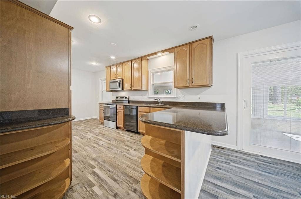 5725 Cheyenne Circle, Carolanne Farms, Virginia Beach, VA 23462 5725 Cheyenne Circle, Carolanne Farms, Virginia Beach, VA 23462
