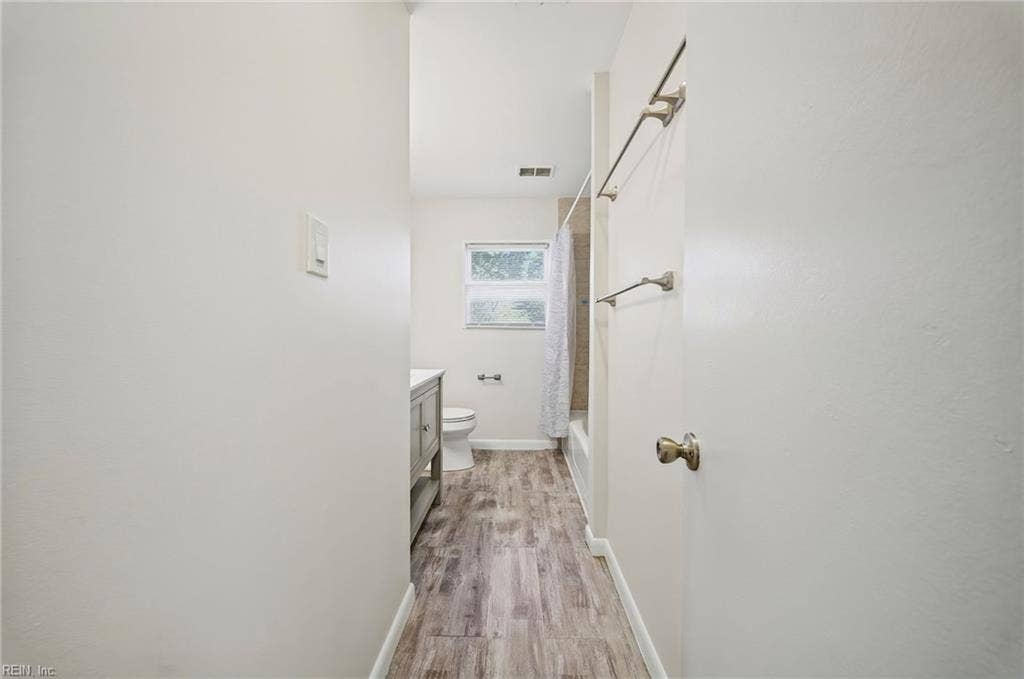5725 Cheyenne Circle, Carolanne Farms, Virginia Beach, VA 23462 5725 Cheyenne Circle, Carolanne Farms, Virginia Beach, VA 23462