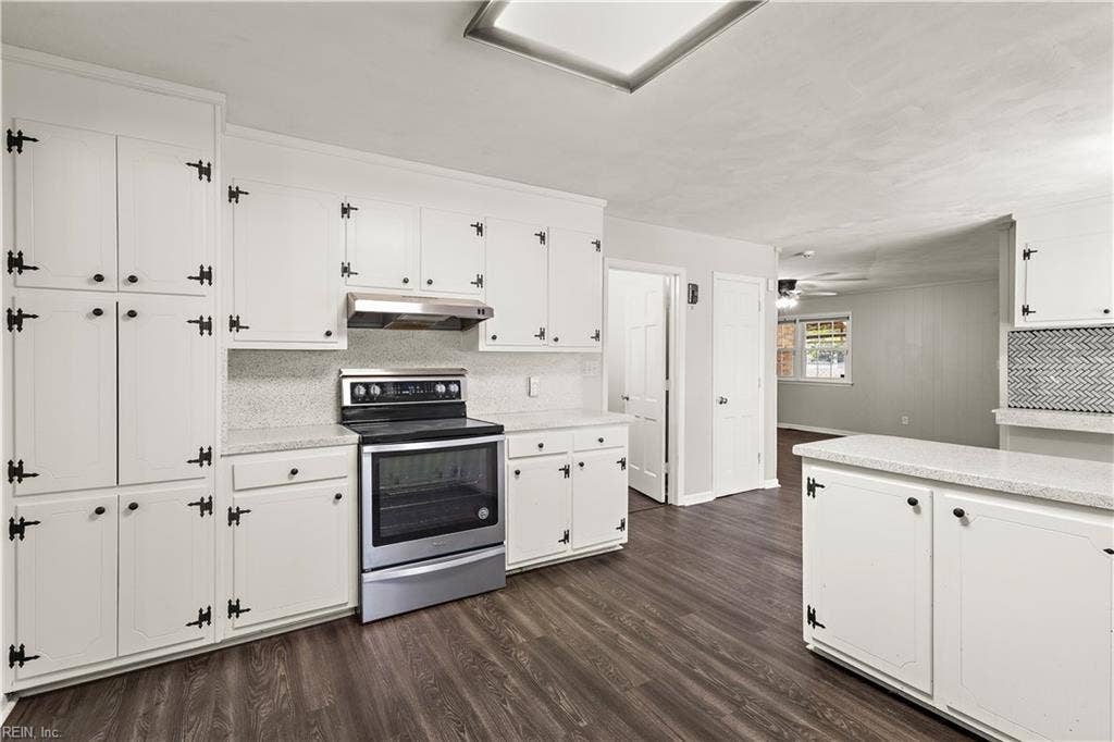 179 Corinthia Drive, Newport News, VA 23608 179 Corinthia Drive, Newport News, VA 23608
