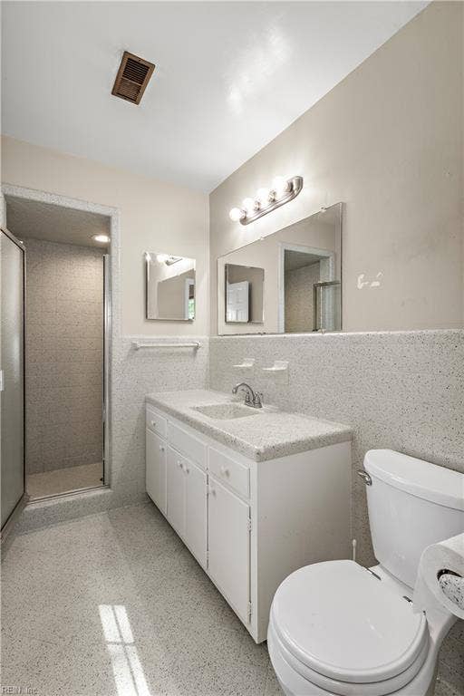 179 Corinthia Drive, Newport News, VA 23608 Primary Bathroom