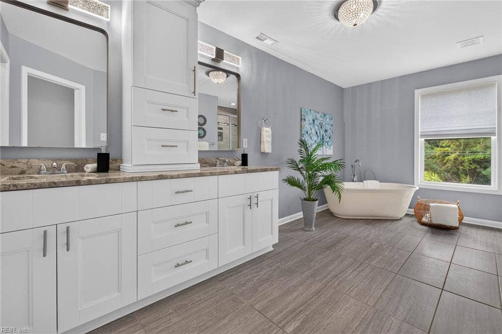 905 Washington Drive, Washington Heights, Chesapeake, VA 23322 905 Washington Drive, Washington Heights, Chesapeake, VA 23322