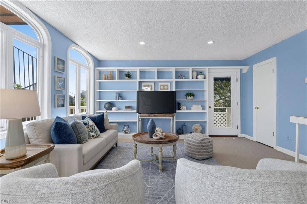 6109 Ocean Front Avenue, Virginia Beach, VA 23451