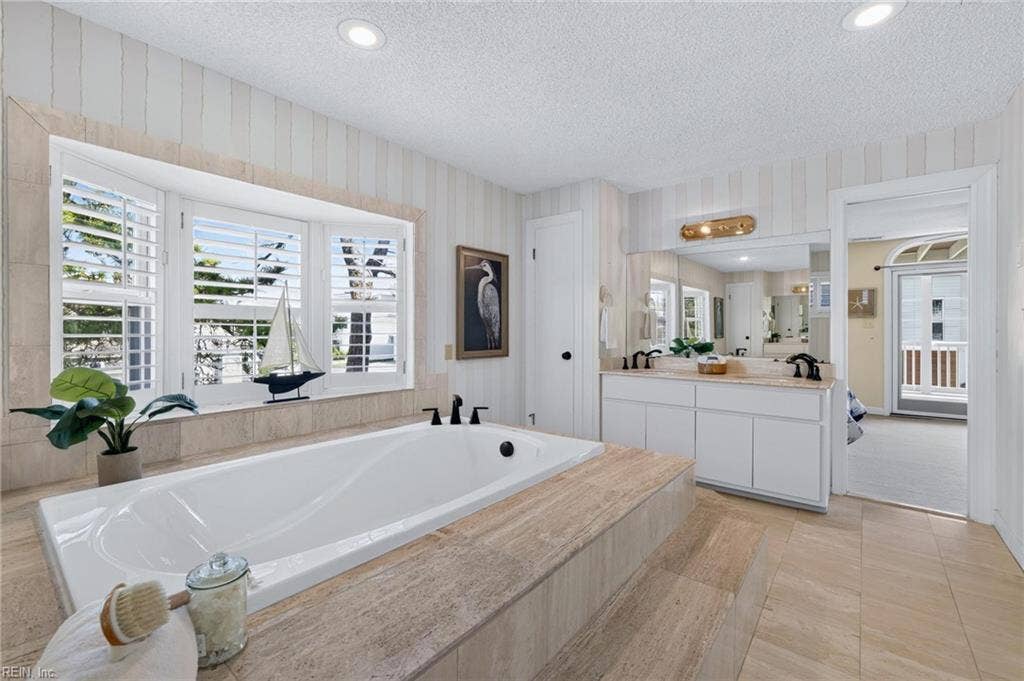 6109 Ocean Front Avenue, Virginia Beach, VA 23451
