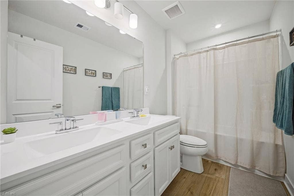 431 Early Station Trail, The Crossings, Carrollton, VA 23314