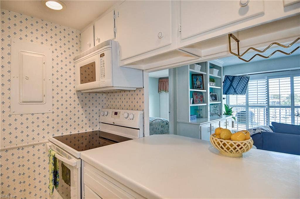 500 Pacific Avenue, #405, Pacific South Condos, Virginia Beach, VA 23451