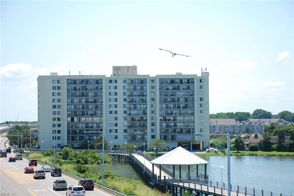 500 Pacific Avenue, #405, Pacific South Condos, Virginia Beach, VA 23451