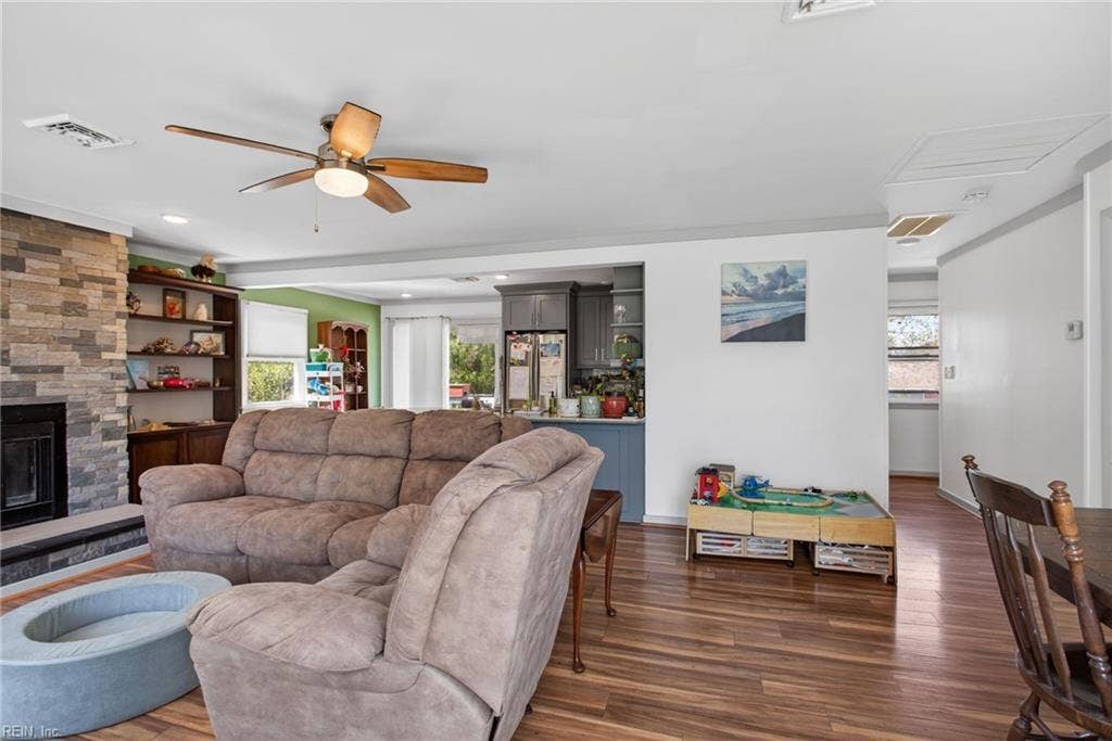 1309 Dandy Loop Road, Yorktown, VA 23692