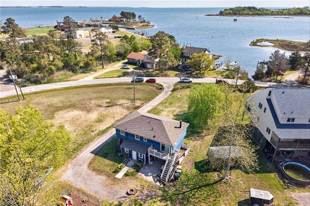 1309 Dandy Loop Road, Yorktown, VA 23692