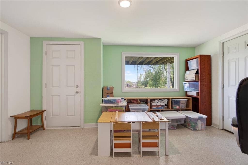 1309 Dandy Loop Road, Yorktown, VA 23692