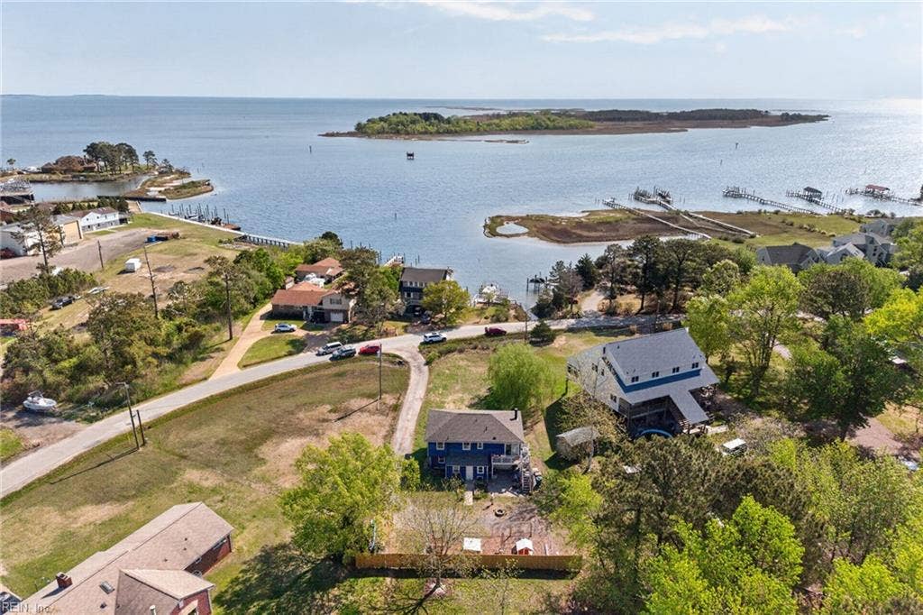 1309 Dandy Loop Road, Yorktown, VA 23692