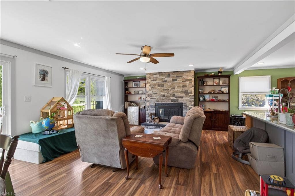 1309 Dandy Loop Road, Yorktown, VA 23692