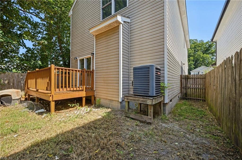2012 Peach Street, Portsmouth, VA 23704 2012 Peach Street, Portsmouth, VA 23704