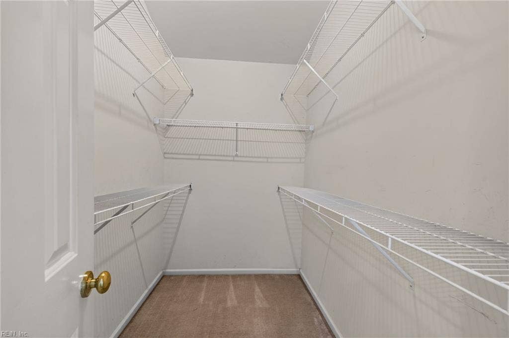 305 Clipper Creek Lane, Smithfield, VA 23430 305 Clipper Creek Lane, Smithfield, VA 23430