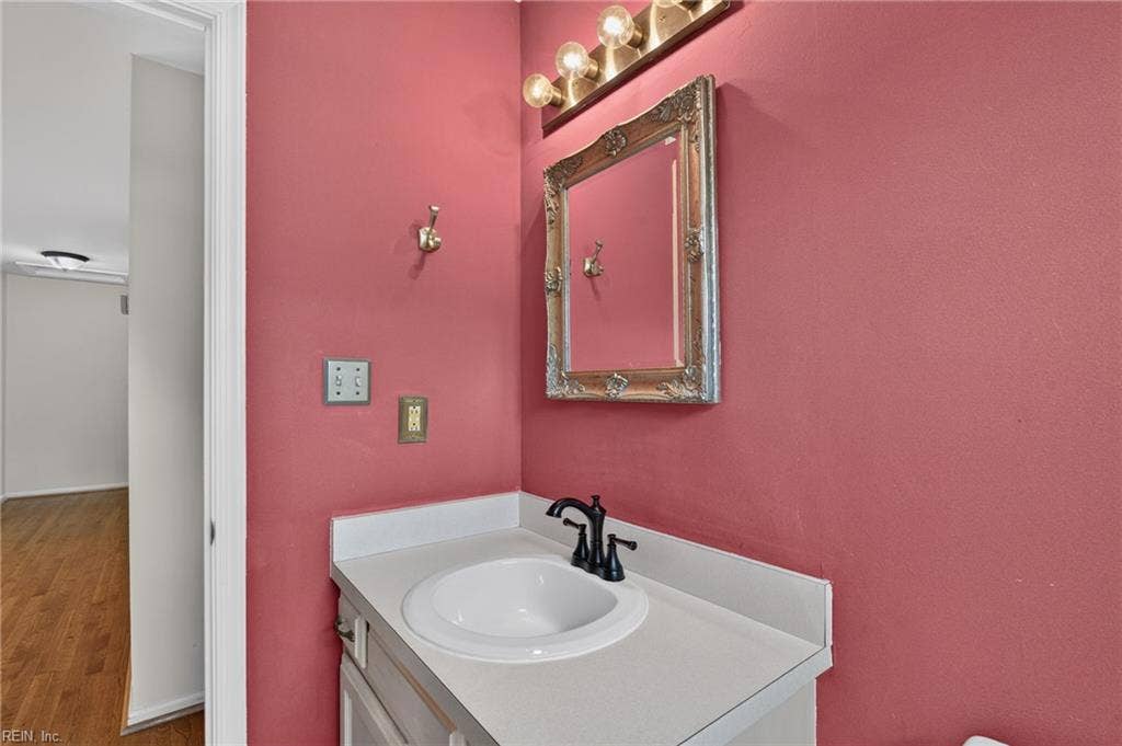 305 Clipper Creek Lane, Smithfield, VA 23430 305 Clipper Creek Lane, Smithfield, VA 23430
