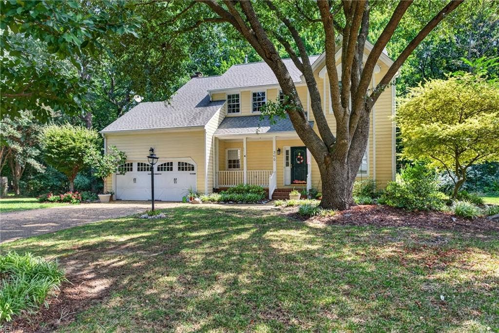 305 Clipper Creek Lane, Smithfield, VA 23430 305 Clipper Creek Lane, Smithfield, VA 23430