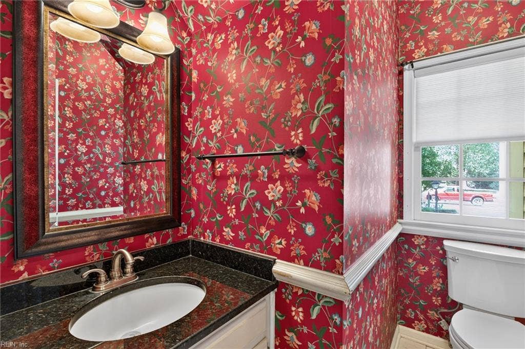 305 Clipper Creek Lane, Smithfield, VA 23430 305 Clipper Creek Lane, Smithfield, VA 23430