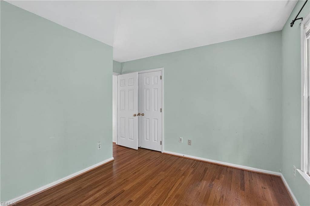 305 Clipper Creek Lane, Smithfield, VA 23430 305 Clipper Creek Lane, Smithfield, VA 23430