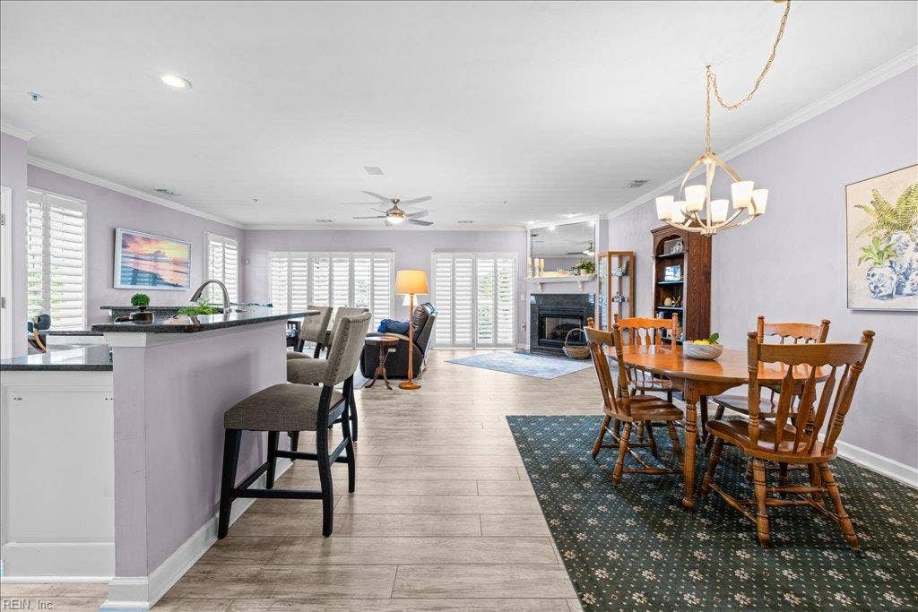 2300 Page Harbor Landing, #304, Virginia Beach, VA 23451 Great Room