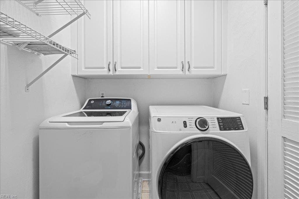 2300 Page Harbor Landing, #304, Virginia Beach, VA 23451 Laundry Room