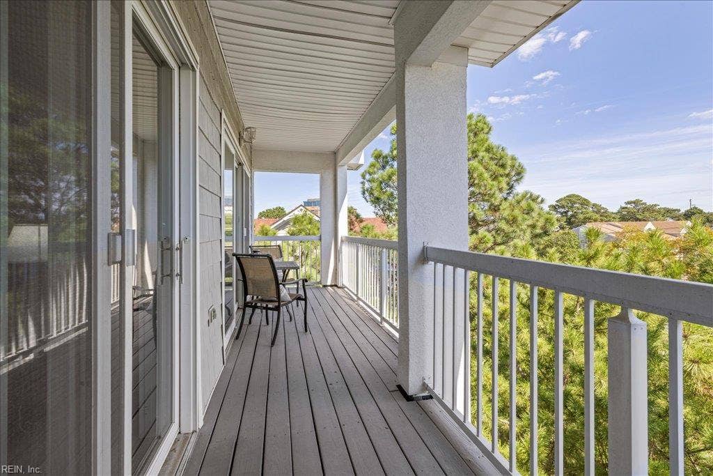 2300 Page Harbor Landing, #304, Virginia Beach, VA 23451 Balcony off living room