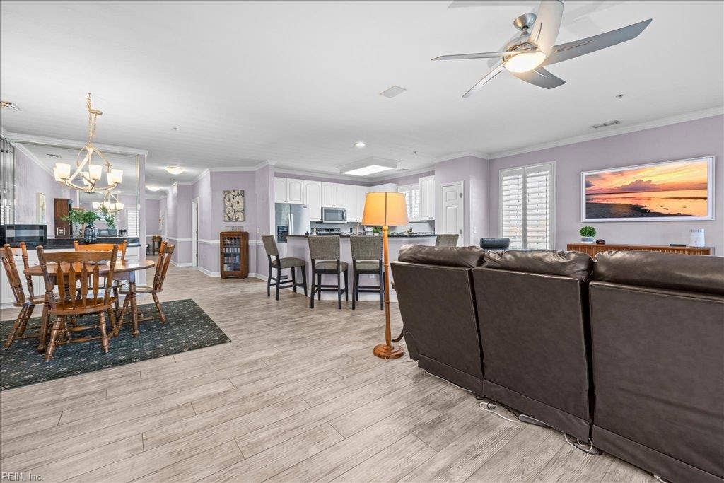 2300 Page Harbor Landing, #304, Virginia Beach, VA 23451 Living Room