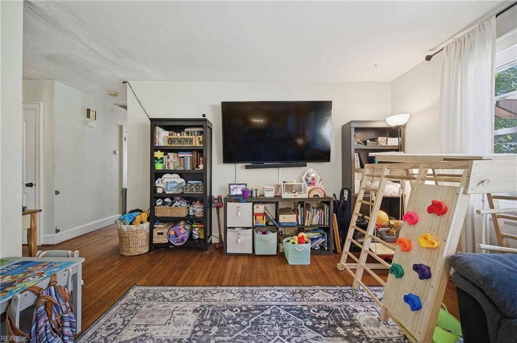 4400 Duke Drive, Portsmouth, VA 23703