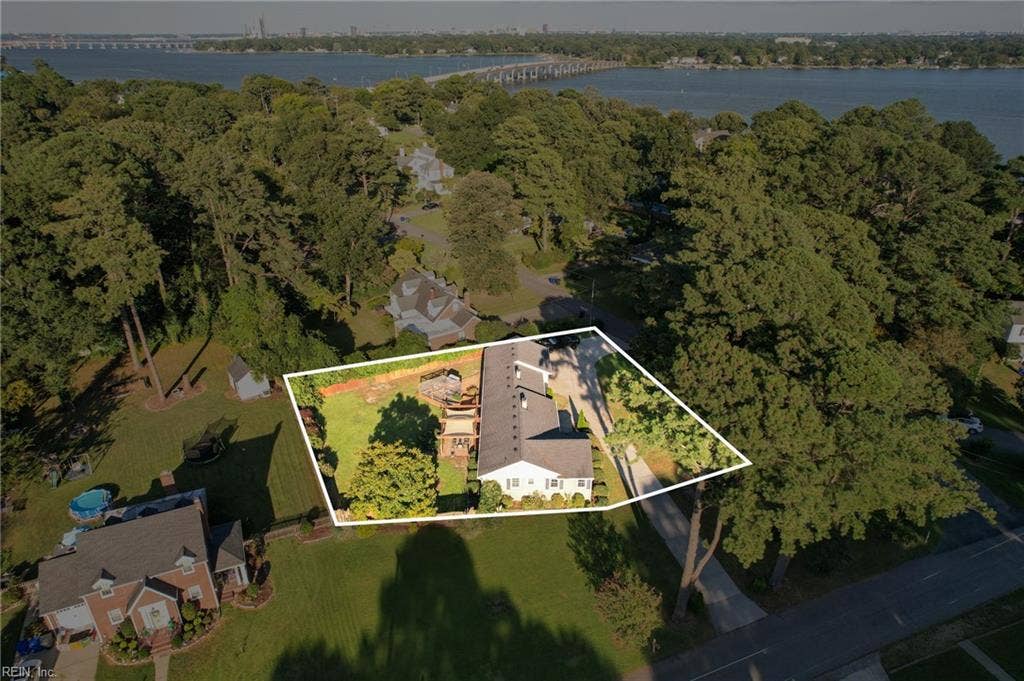 4400 Duke Drive, Portsmouth, VA 23703