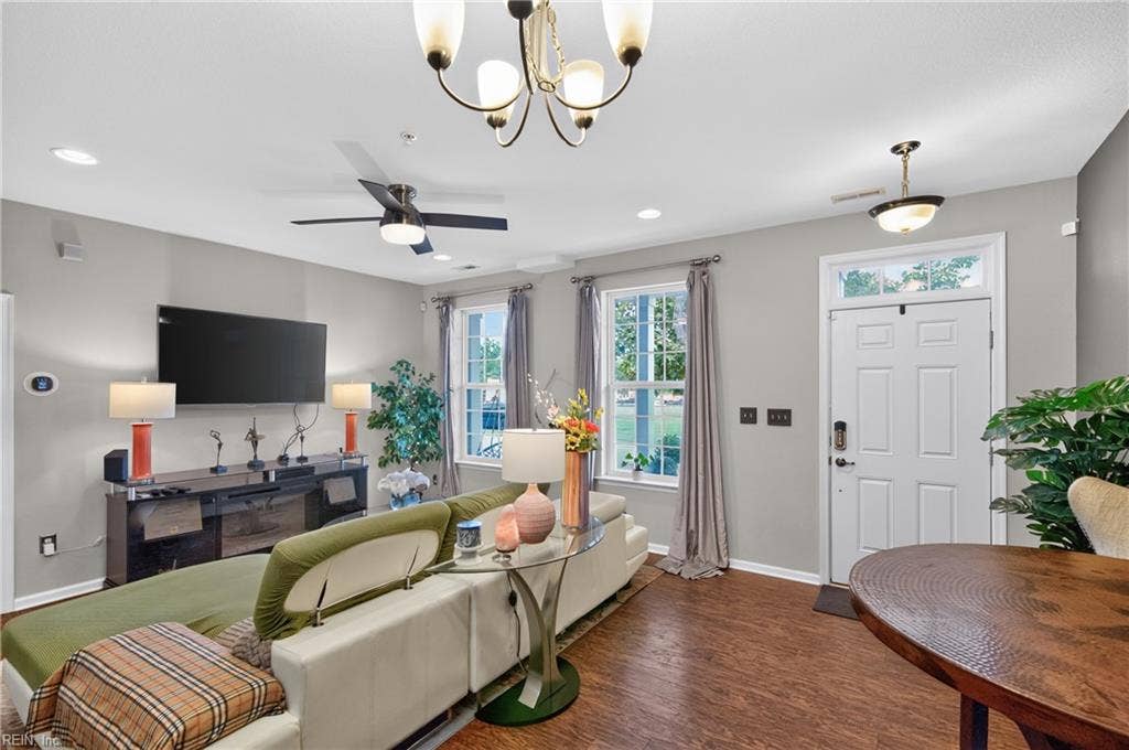 309 Waterside Drive, #37, Hampton, VA 23666