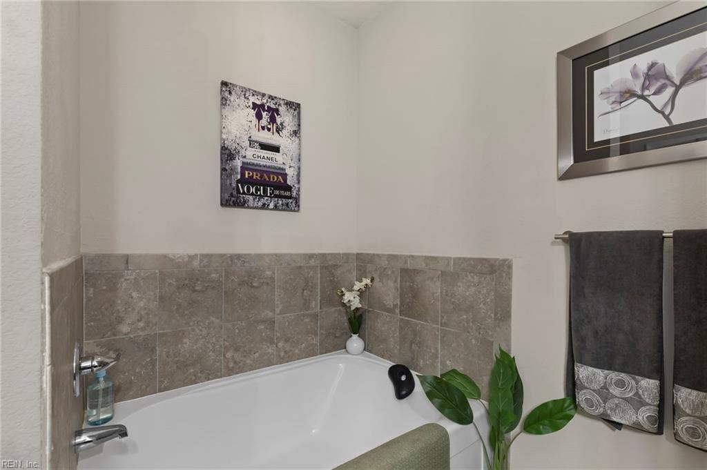 309 Waterside Drive, #37, Hampton, VA 23666