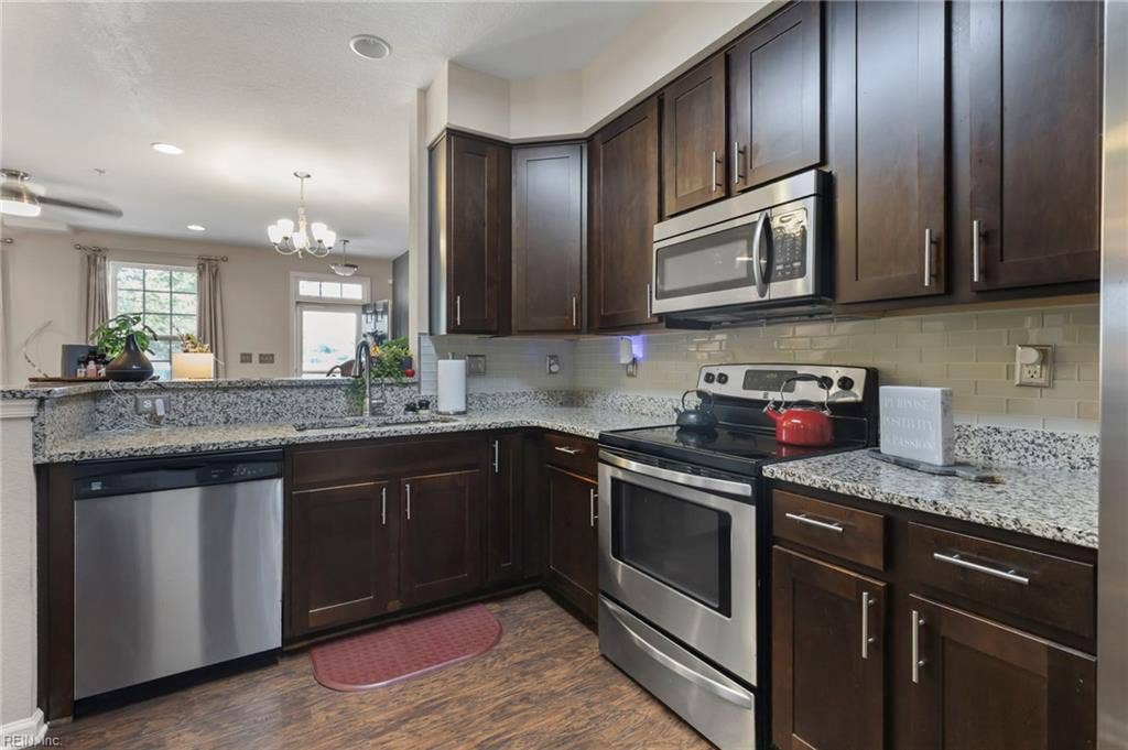 309 Waterside Drive, #37, Hampton, VA 23666