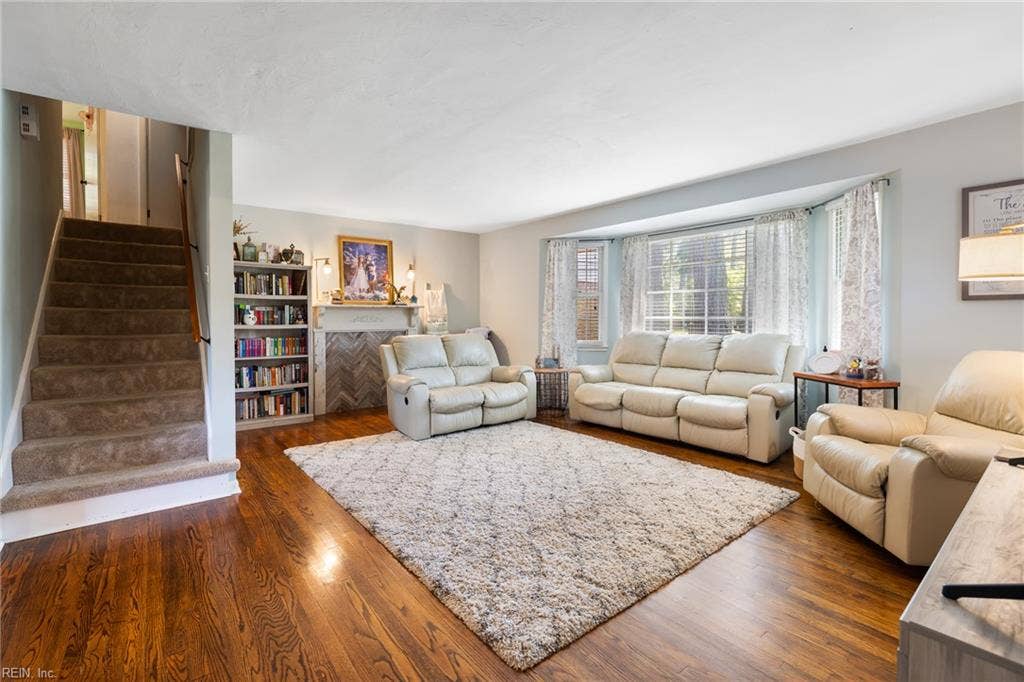 312 Thelmar Lane, Park Manor, Portsmouth, VA 23701 digitally decluttered