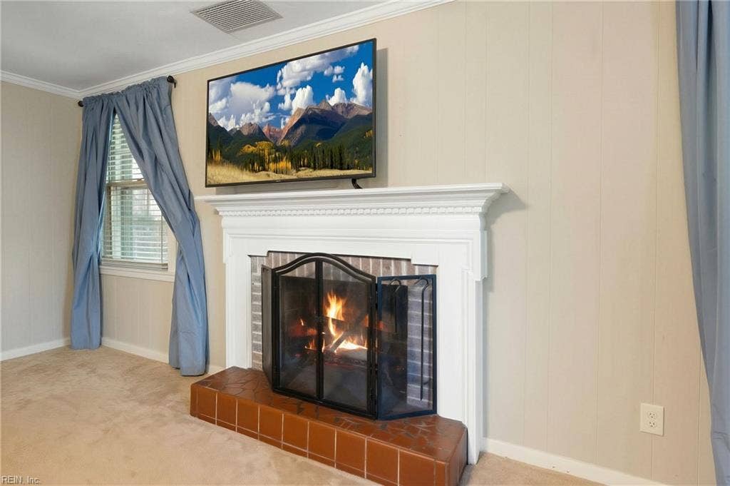 312 Thelmar Lane, Park Manor, Portsmouth, VA 23701 digitally decluttered