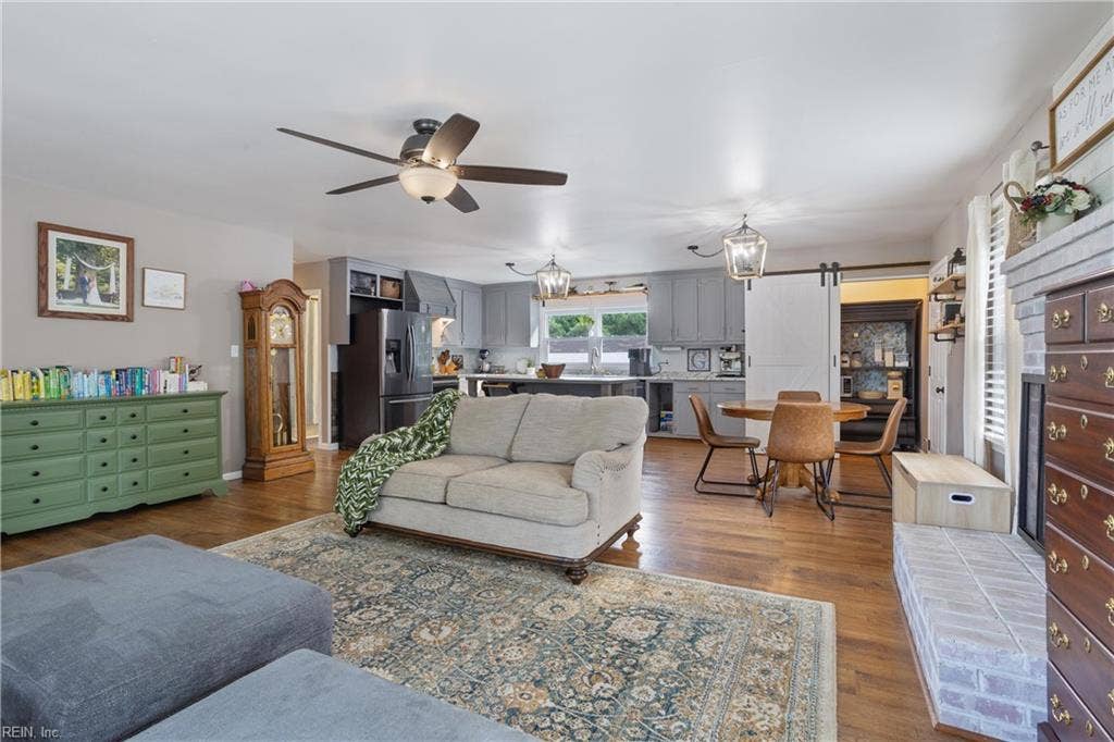 219 Wind Mill Point Road, Hampton, VA 23664 219 Wind Mill Point Road, Hampton, VA 23664