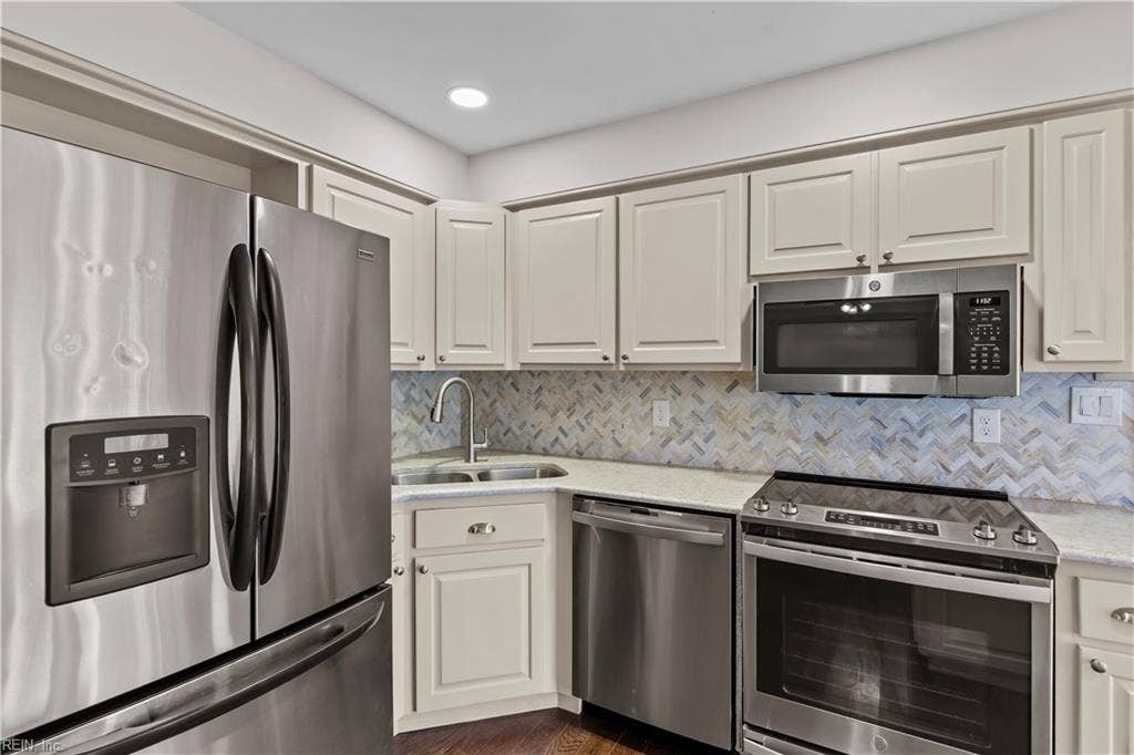 5917 Woodhaven Court, Kempsville, Virginia Beach, VA 23464 5917 Woodhaven Court, Kempsville, Virginia Beach, VA 23464