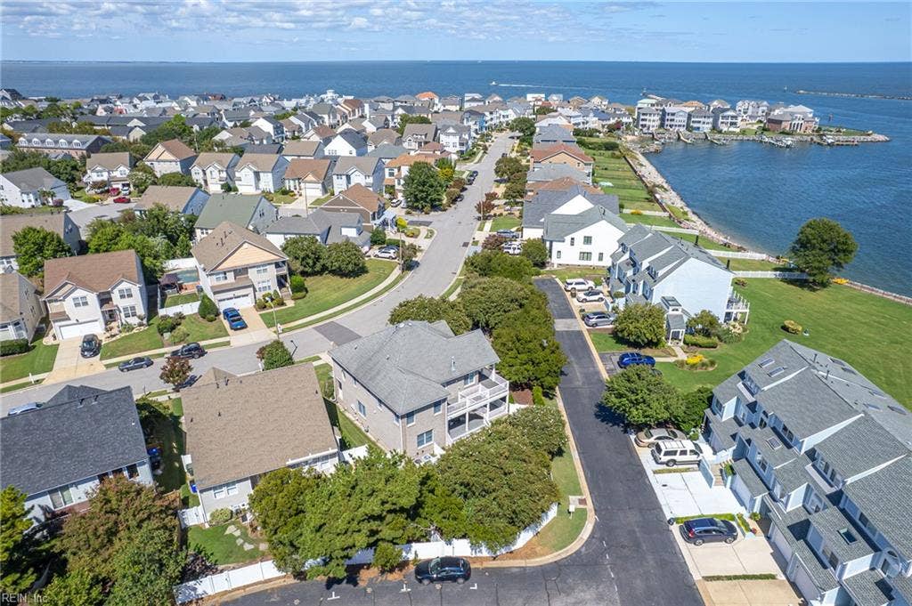 9570 Bay Point Drive, Bay Breeze Point, Norfolk, VA 23518 Bay Breeze Point is one of Norfolk's premier luxury communities.