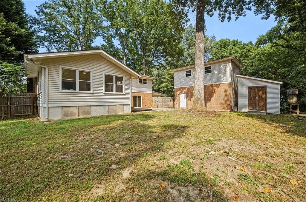 537 Hallmark Drive, Newport News, VA 23606 537 Hallmark Drive, Newport News, VA 23606