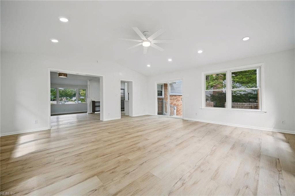537 Hallmark Drive, Newport News, VA 23606 Family Room