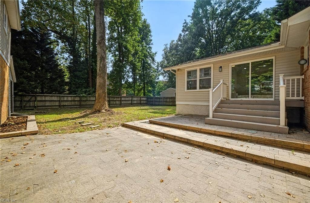 537 Hallmark Drive, Newport News, VA 23606 537 Hallmark Drive, Newport News, VA 23606