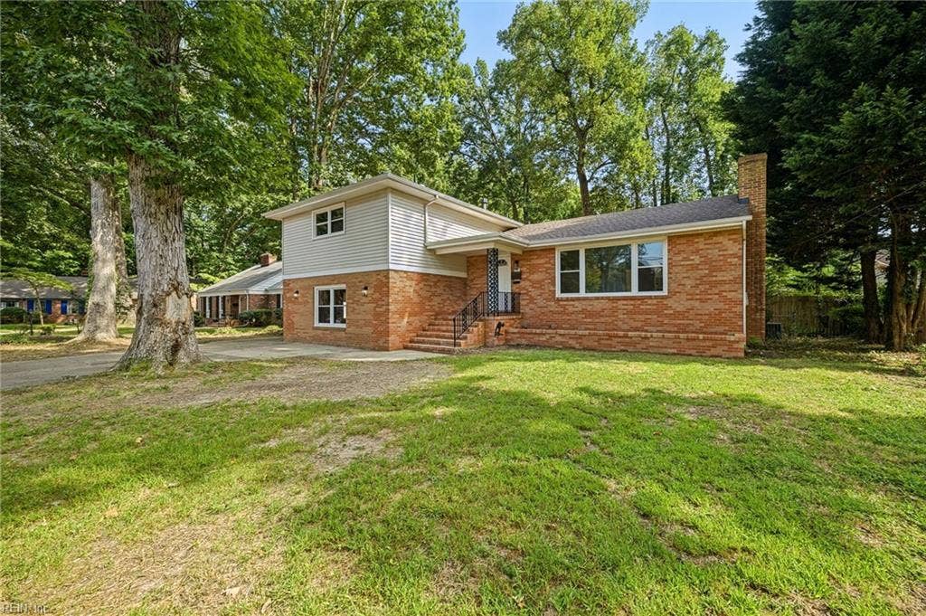 537 Hallmark Drive, Newport News, VA 23606 537 Hallmark Drive, Newport News, VA 23606