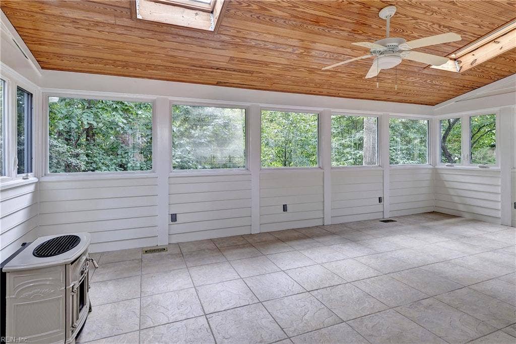 116 Cove Point Lane, Williamsburg, VA 23185 116 Cove Point Lane, Williamsburg, VA 23185