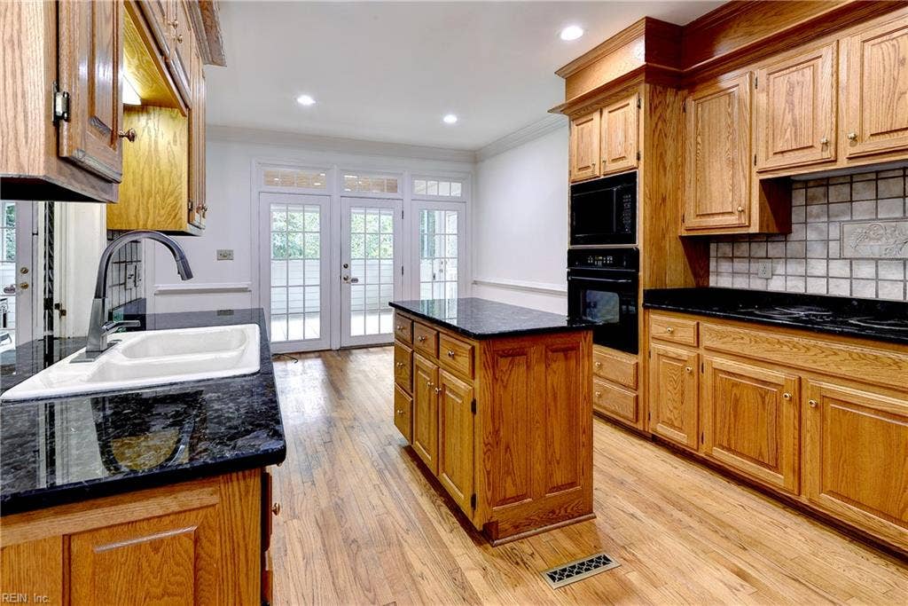 116 Cove Point Lane, Williamsburg, VA 23185 116 Cove Point Lane, Williamsburg, VA 23185
