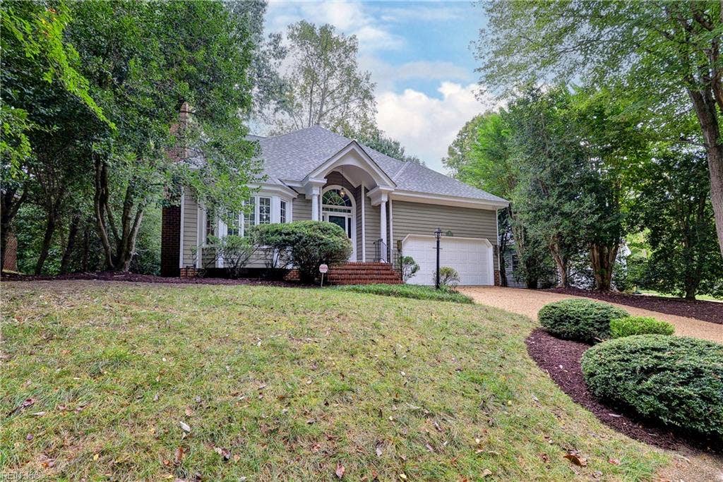 116 Cove Point Lane, Williamsburg, VA 23185 116 Cove Point Lane, Williamsburg, VA 23185