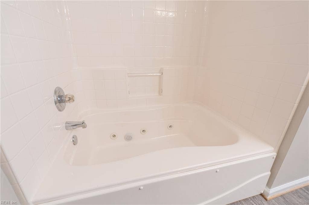 4022 Holston Court, Suffolk, VA 23435 4022 Holston Court, Suffolk, VA 23435