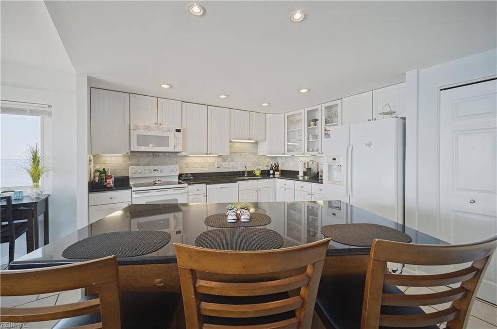 3558 Shore Drive, #1106, Ocean Park, Virginia Beach, VA 23455