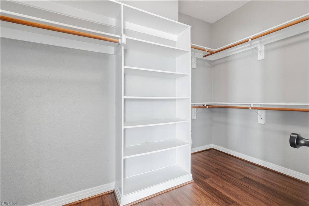 613 Mcrowland Way, Vance Level, Chesapeake, VA 23320 Primary bedroom walk in closet.