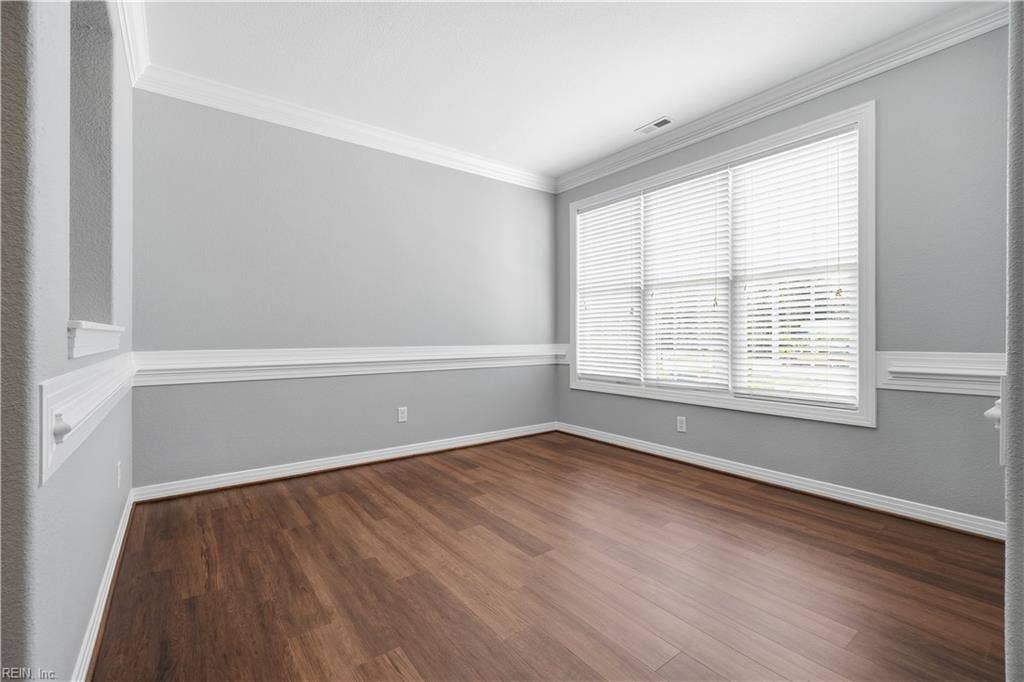 613 Mcrowland Way, Vance Level, Chesapeake, VA 23320 Could be a den, office or a 4th bedroom.
